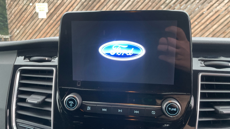 Ford Transit Custom 300 L2 Diesel Fwd 2.0 EcoBlue 170ps Low Roof Limited Van